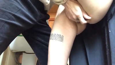 학교 화장실에서 물총, 진짜 거품 오르가즘 - 나의 선생님은 최선을 다했다